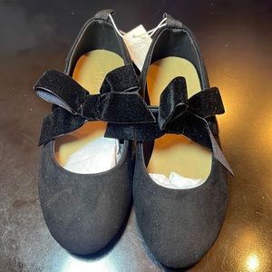 Old Navy Faux-Suede Ribbon-Bow
Ballet Flats for Toddler Girls